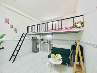 Phòng trọ gác cao- Thang máy - Hầm xe - 30m2 - Trường Chinh-Tân Bình