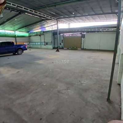 Cho thuê xưởng 500m2 có sẵn hệ thống pccc kho mặt tiền đường nhựa