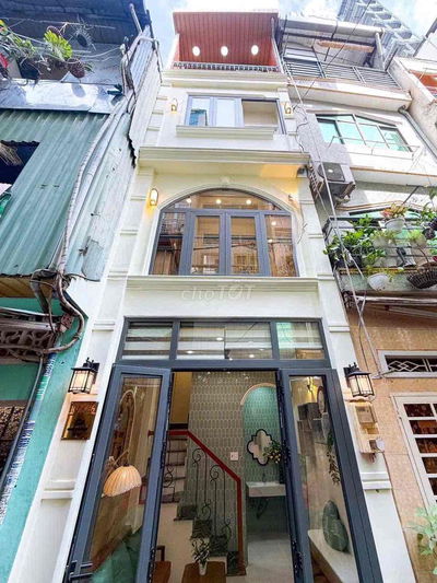 Chỉ 3,9Tỷ có nhà full nội thất mới đẹp Nguyễn Thiện Thuật Q3