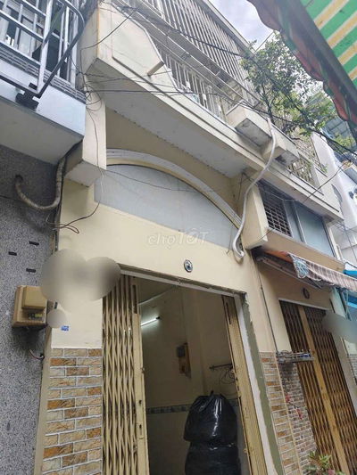 Bán nhà tiện sửa mới vị trí đẹp Võ Văn Kiệt P1 Q5