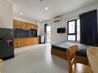 Căn hộ STUDIO ban công gần ETOWN TÂN BÌNH full nội thất máy giặt riêng