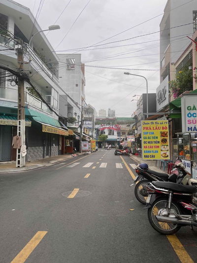 Phố ẩm thực Nguyễn Sơn-Phú Thọ Hoà-Tân Phú,đường trước nhà 12m