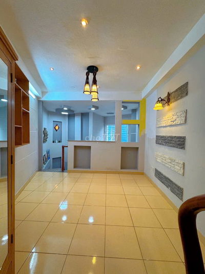 Nhà 3 phòng ngủ sạch sẽ, Hoàng Hoa Thám, Q Phú Nhuận