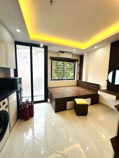 Chính chủ!  Phố Ngọc Hà, ô tô gần, dân xây, full nội thất, ở ngay.