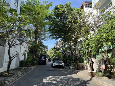 Lô đất đường 10m kế công viên Nguyễn Văn Lượng, P6 . 5.6x15m. Giá 9ti