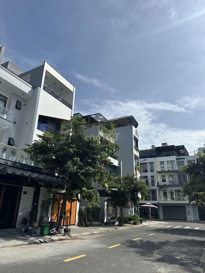 Siêu phẩm nhà đẹp khu E kim long chào bán