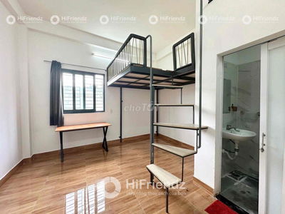 Phòng Máy Lạnh Cửa Sổ Trời Ngay Sát ĐH Văn Hiến - Âu Cơ