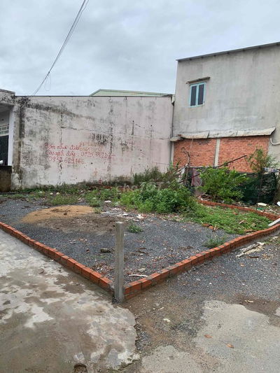 BÁN ĐẤT MẶT TIỀN D10  LX NGANG 4,7M MẬT ĐỘ XD4.0 FULL THỔ GIÁ 4,X TỶ
