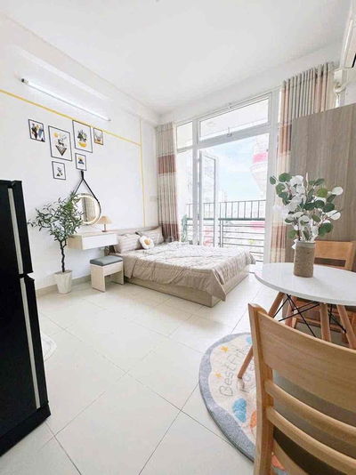 CHO THUÊ PHÒNG 25m2 BACONY - NGAY ETOWN, CÁCH HỌC VIỆN HÀNG KHÔNG 2km