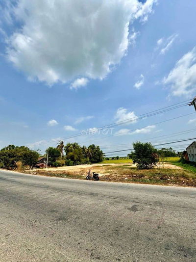 Ngộp Ngân Hàng Cần Bán Gấp 3.943 M2 Đất Mặt Tiền TL786