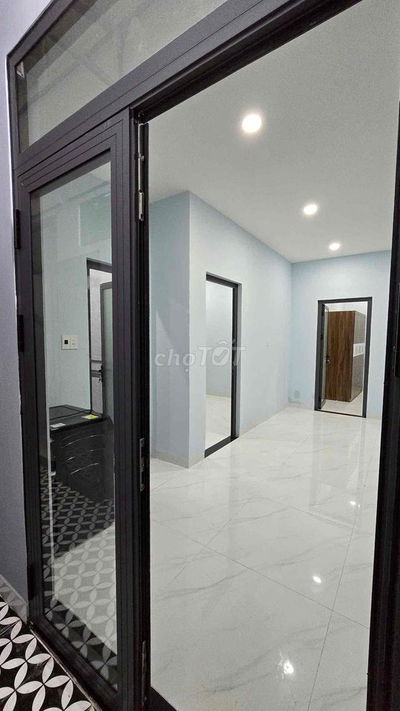 Cho thuê căn hộ 2 PN ngay cổng Sân Bay