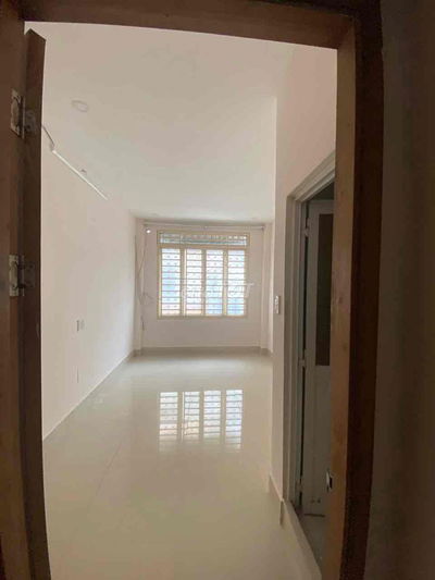 1 lầu 1 phòng 22m2 đường Huỳnh Văn Bánh Phú Nhuận