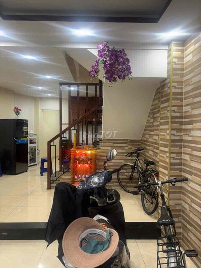 Bán nhà 2 tầng K Trường Chinh đường ô tô thông