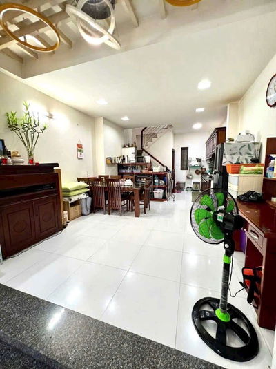 Cho thuê nhà Hiệp thành 13 q12 3lầu 5PN 4wc hẻm xe tải giá 11tr vip