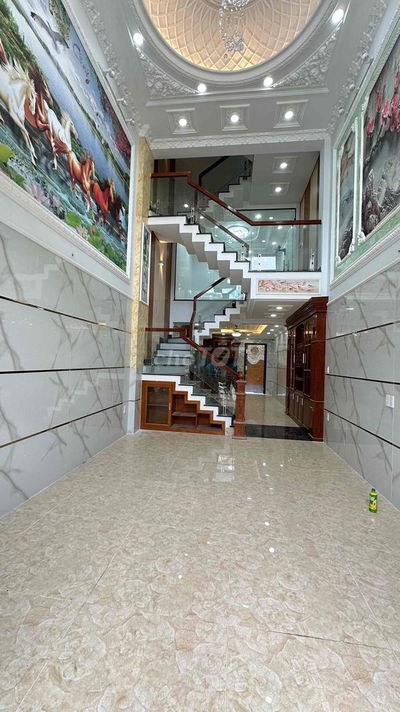 NHÀ 4 TẦNG GIÁ RẺ
