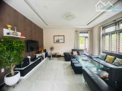 SỤP HẦM BIỆT THỰ LÔ GÓC NAM VIỆT Á GẦN CHƯƠNG DƯƠNG 385M2 NGANG 18M GIẢM SÂU 2 TỶ