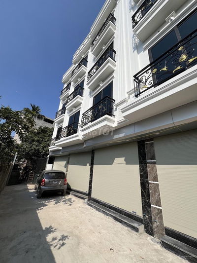 Ô tô đỗ cửa- 4 tầng 2 thoáng 46m. Ở Luôn -Thuận tiện đi làm TT Hà Nội