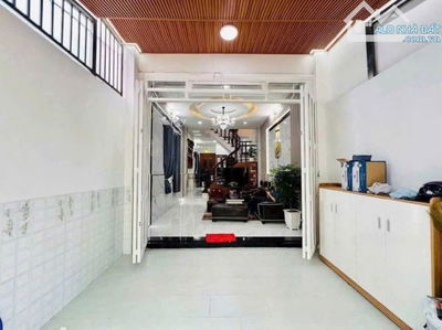 Bán nhà đẹp Út Tịch, Tân Bình / 60m2 / 2 tỷ 390 triệu / sổ hồng riêng chính chủ