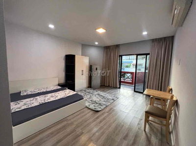 phòng ban công gần trường y dược và bách khoa chính chủ cho thuê