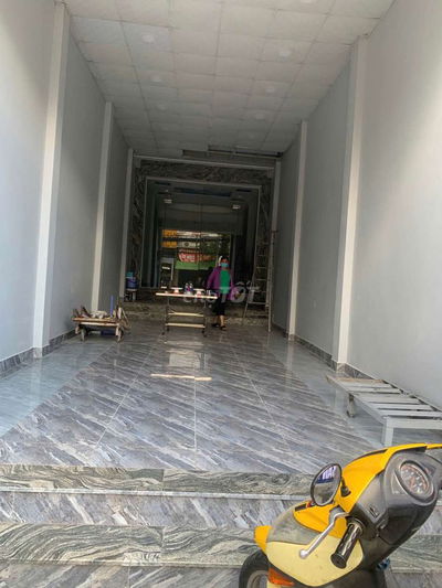 Cho thuê nhà mới xây mặt tiền Nguyễn Thị thập gần lâm văn bền