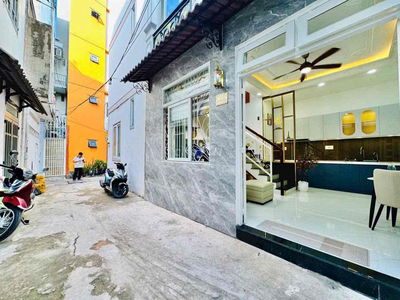 Cần bán căn nhà decor siêu xinh 4 tầng Thích Quảng Đức Phú Nhuận