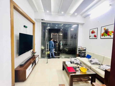 Nhà HIẾM! Nằm sát mặt phố Trần Duy Hưng Dt45m2*mt3.9m* 5tầng* 12.8tỷ