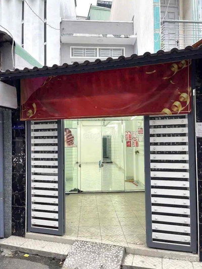 Cho Thuê Nhà Gần Chợ GV và TRƯỜNG DHCN 4