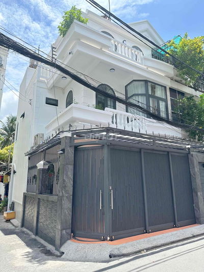 Nhà cho thuê xe hơi ngủ trong nhà đường Đinh Bộ Lĩnh