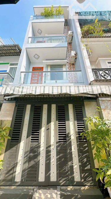 Bán nhà có dòng tiền 12tr/tháng ngay Nguyễn Văn Công, GV - Giá 3 tỷ 1 dt 52m2, Sổ Riêng