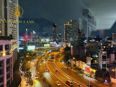 Hải Yến - Bán căn hộ SAIGON PEARL 3 phòng ngủ 141m2 view sông Sài Gòn