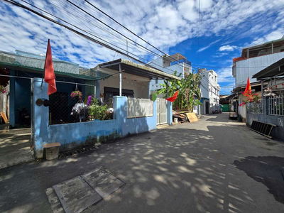 Bán nhà kiệt nhựa 6m Tôn Đản, An Khê, Tp Đà Nẵng.
Dt 115m2. Giá 3ty450