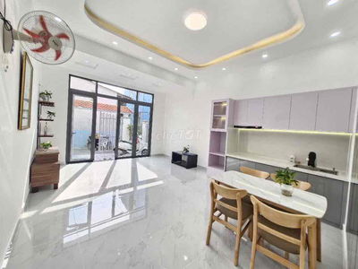 💥NHÀ ĐẸP Ở NGAY - 110m2 - CHỈ 5.4tỷ - NGAY TRUNG TÂM QUẬN 9