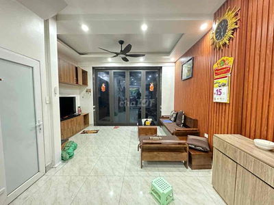 Mới đẹp! Nhà sát phố Tôn Đức Thắng, full tiện ích, ở ngay, 38m2* 5T.
