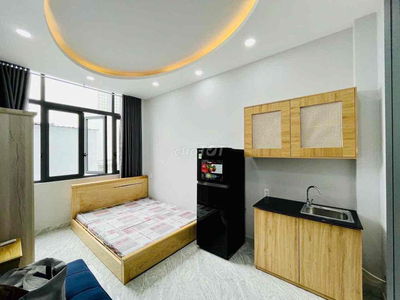 STUDIO FULL NỘI THẤT CỬA SỔ TRỜI THANG MÁY SÁT BẮC HẢI QUẬN 10