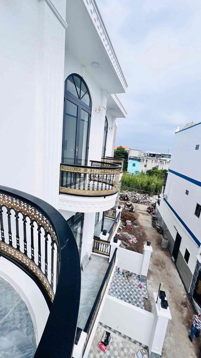 NHÀ CÁCH MT LỘ NHỰA CHỈ 30mKHU DÂN CƯ CAO CẤP ĐÃ CÓ SỔ HỒNG ,CÒN CHỈ 2
