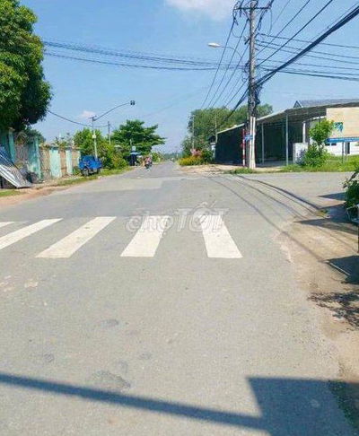Cần bán lô đất đẹp , giá rẻ  20x50m , lô góc 2 mặt tiền đường nhựa .