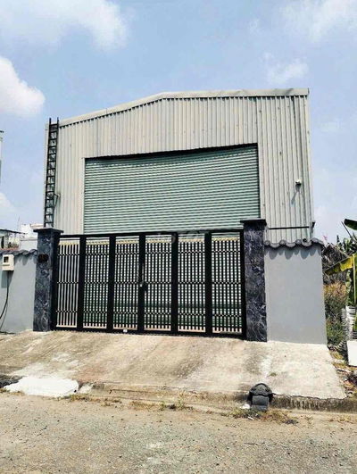 Cho thuê kho mặt tiền đường Nguyễn Duy Trinh, p Bình Trưng Đông