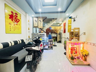 BÁN GẤP NHÀ SIÊU VIP- HXH - 27M2 -1 TRỆT 1 LẦU - P15-TÂN BÌNH