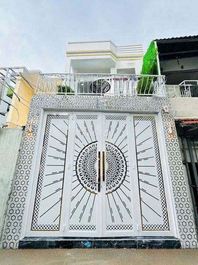 Nhà đẹp khó tìm hẻm xe hơi quận 7 !