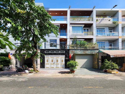Nhà mặt tiền, mới, gần aeon, có công viên, vô ở ngay