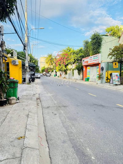 BÁN ĐẤT BIỂN MT BÀ HUYỆN THANH QUAN  LÔ GÓC 3 THOÁNG DT:283.2m² NỞ HẬU