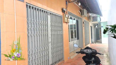 Chính chủ bán nhà cách chợ thủ đức  600M giá 60 triêu/ M
