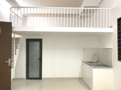 Phòng 28m2 dành cho nhóm 2-3 bạn gần Trường TĐT, UFM, NTT Quận7