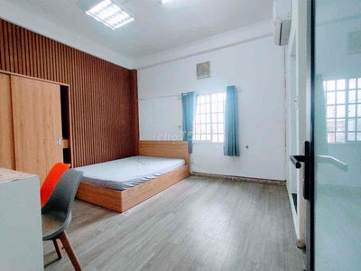Phòng ngủ full nội thất siêu thoáng ngay gần nhà thờ nam hải