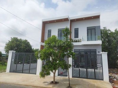 CHÍNH CHỦ BÁN GẤP NHÀ ĐẸP MT ĐƯỜNG-TT CẦN ĐƯỚC