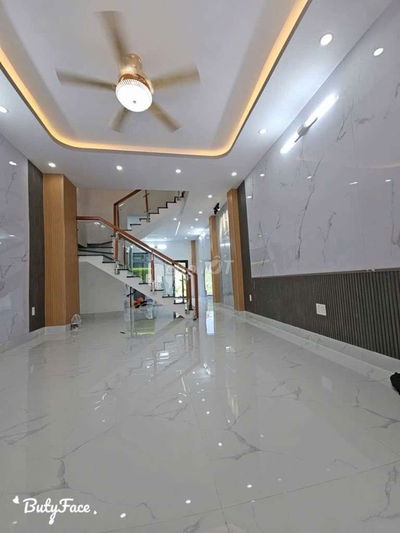 4 tỷ 500 thương lượng, bán nhà mới 2 tầng,đường 4 mét thông, dt: 4× 12