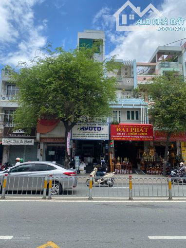 CỰC HOT, mặt tiền Trường Chinh. Tân Bình. DT: 4x20, CN:80m2. Xây 5 tầng - 19.7 tỷ