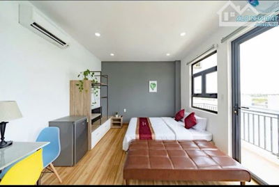 BÁN TOÀ CĂN HỘ 7 TẦNG MẶT TIỀN LÊ VĂN HIẾN 250m2 DÒNG TIỀN 150tr