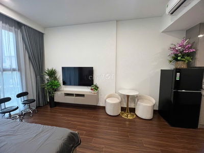 Bán căn Studio tầng cao, ban công đông nam giá chỉ 1.8 tỷ tại OCP
