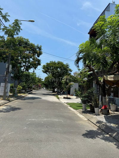 Bán đất MT đg Nguyễn Phạm Tuân gần Nguyễn Thần Hiến, Khu Biển Tân Trà